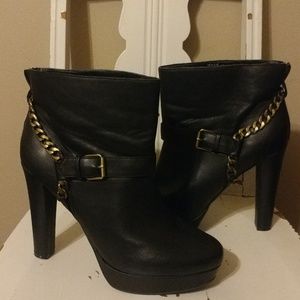 Heart Soul Cambria Bootie Size 10 (New With Box)